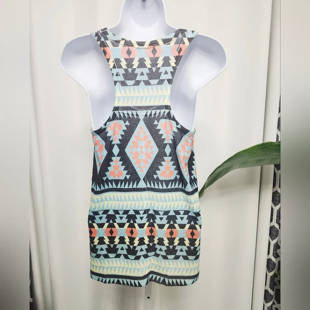 Enti Aztec Print Sleeveless Top - Picture 2 of 4